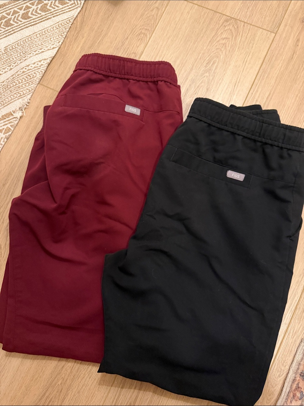 Figs Men Joggers in Burgundy and Black